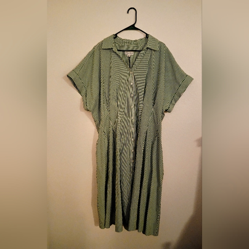 Ava & Viv Green Striped Midi Dress